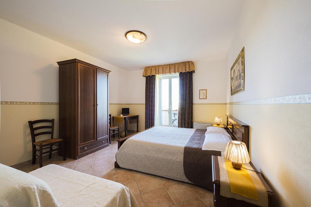 Agriturismo Il Fontanile 마르실리아나 외부 사진